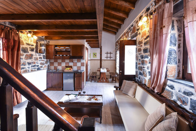 Balsamico Traditional Suites Limenas Chersonisou Exterior foto